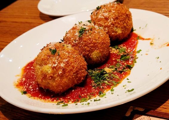 Esposito's Italian Restaurant And Bar by null
