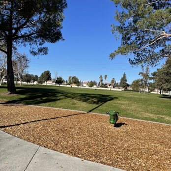 Oak Park - Playgrounds Near Me - Fontana, California
