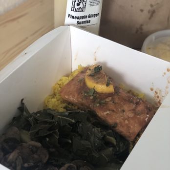 Green Love Kitchen - Curry salmon, collard greens and jerk mushrooms - Vegan Near Me - Lithonia, Georgia
