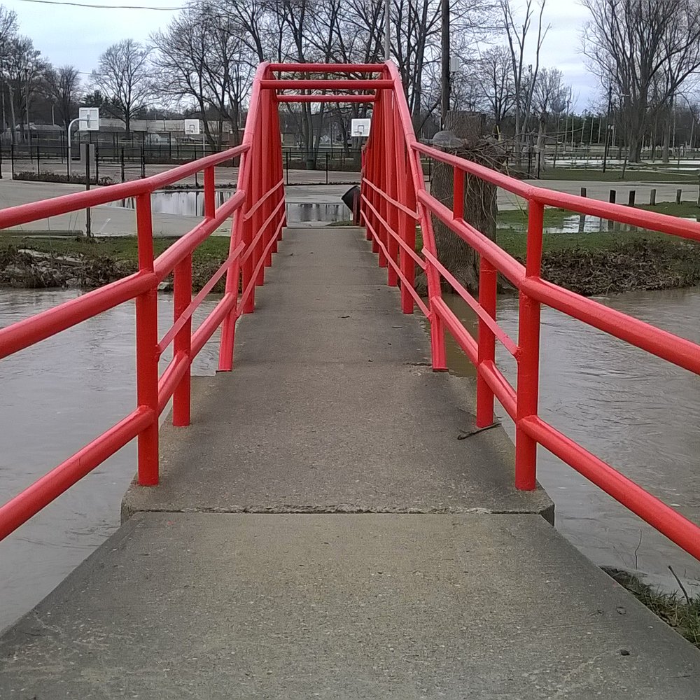 Riley Park - nice bridge spans the creek - Parks Near Me - Greenfield, Indiana Riley Park - nice bridge spans the creek - Parks Near Me - Greenfield, Indiana