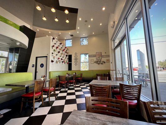 Vineyard cafe by null