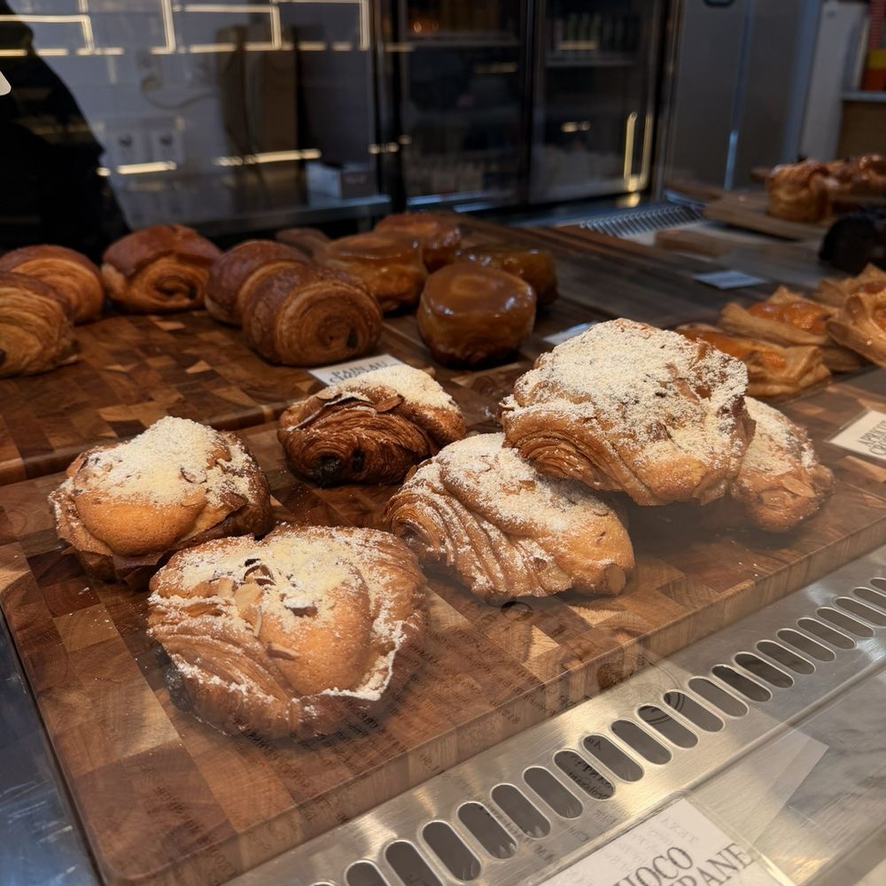 Flo Paris - pastry's - Bakeries Near Me - Houston, Texas Flo Paris - pastry's - Bakeries Near Me - Houston, Texas