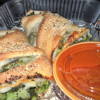 Alfredo's Pizzeria - Spinach & Broccoli Roll - Italian Near Me - Ridge, New York