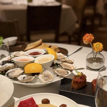 Avra - Greek Near Me - New York, New York