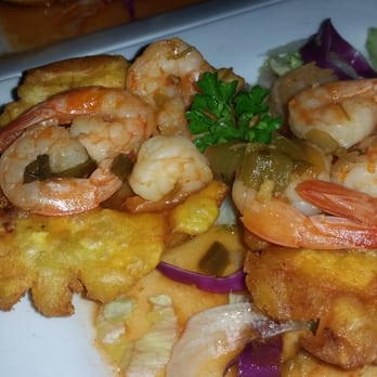 Millys Restaurant - Tostones rellenos de camaron - Latin American Near Me - Miami, Florida Millys Restaurant - Tostones rellenos de camaron - Latin American Near Me - Miami, Florida