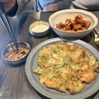 Kozy Restaurant - Fried chicken and shrimp pancake - Korean Near Me - Libertyville, Illinois
