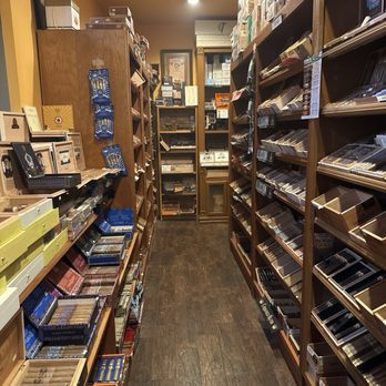 21 Degrees Cigar Lounge - Beautiful Humidor - Tobacco Shops Near Me - Scottsdale, Arizona 21 Degrees Cigar Lounge - Beautiful Humidor - Tobacco Shops Near Me - Scottsdale, Arizona