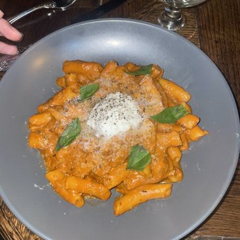 Siena Tavern - Penne Rigatoni alla Vodka - Italian Near Me - Chicago, Illinois Siena Tavern - Penne Rigatoni alla Vodka - Italian Near Me - Chicago, Illinois