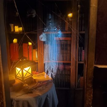 Ghosts & Gravestones - Creepy mirror/window stuff. - Historical Tours Near Me - Saint Augustine, Florida Ghosts & Gravestones - Creepy mirror/window stuff. - Historical Tours Near Me - Saint Augustine, Florida