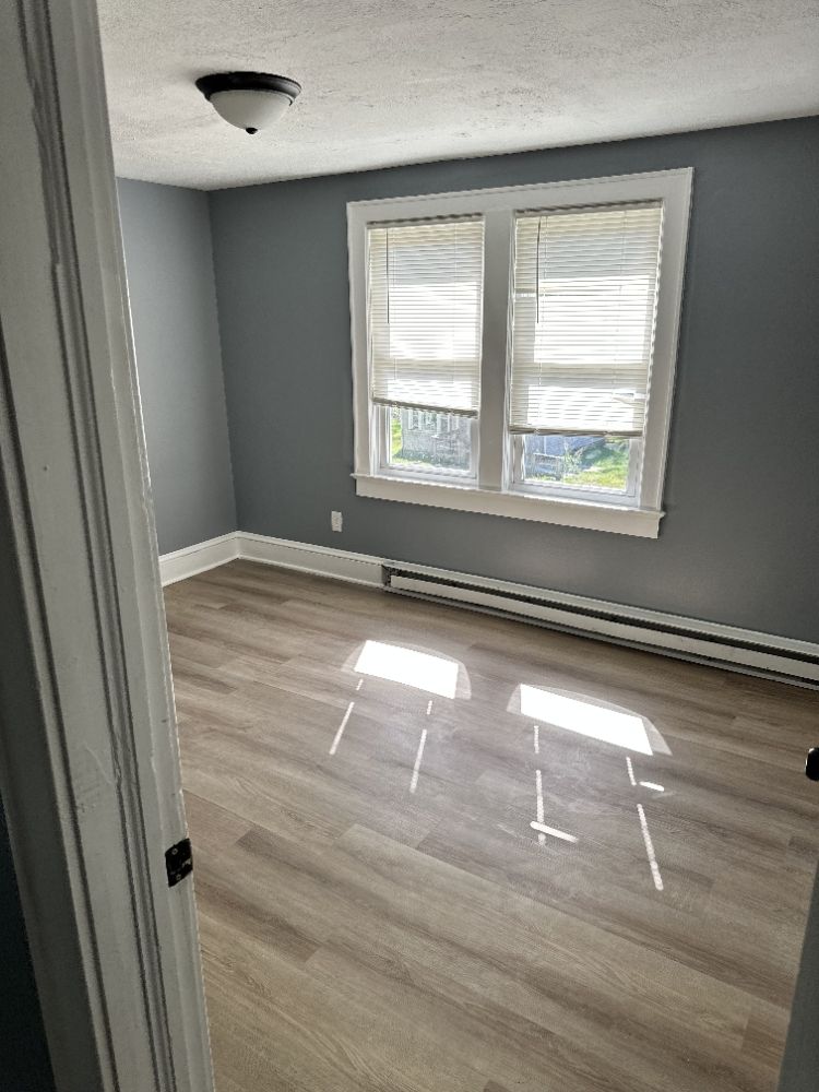 Slide of Browning Floors & More