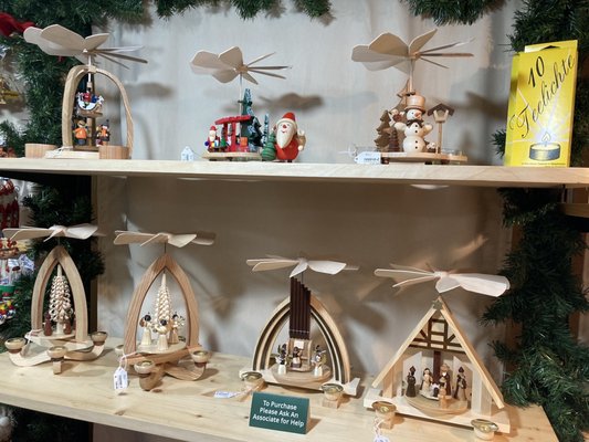 Käthe Wohlfahrt of America by null