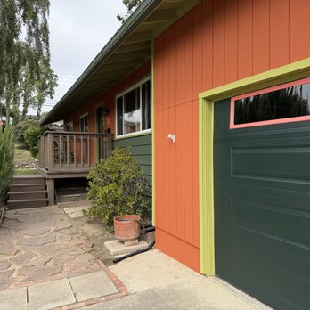 Transformational Color - What a neighborhood stunner. - Painters Near Me Transformational Color - What a neighborhood stunner. - Painters Near Me