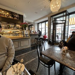 Café Gourmet - Inside
