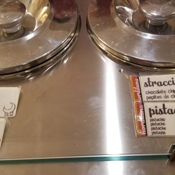 Fior di Luna - Stracciatella was kinda plain. Pistachio was better. - Ice Cream & Frozen Yogurt Near Me - Rome, RM Fior di Luna - Stracciatella was kinda plain. Pistachio was better. - Ice Cream & Frozen Yogurt Near Me - Rome, RM