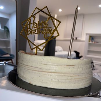 whaT’s More cake studio - Cream brûlée cake - Custom Cakes Near Me - Sunnyvale, California whaT’s More cake studio - Cream brûlée cake - Custom Cakes Near Me - Sunnyvale, California