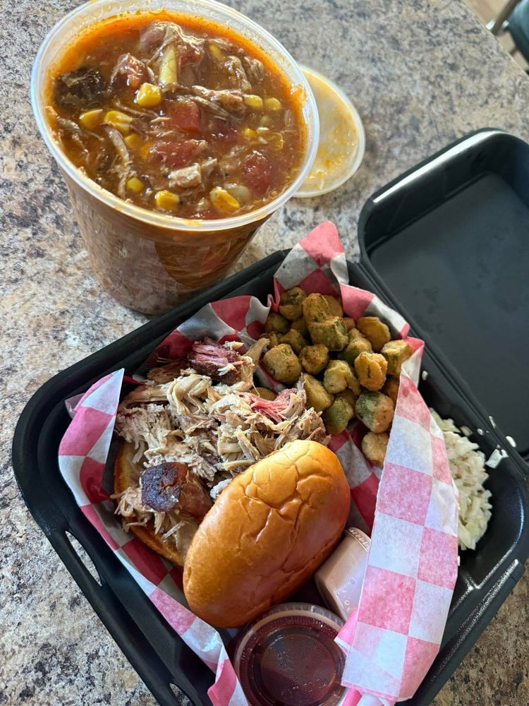 Big Mike's BBQ Logo