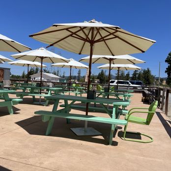 Lou's Luncheonette - Barbeque Near Me - Sonoma, California Lou's Luncheonette - Barbeque Near Me - Sonoma, California