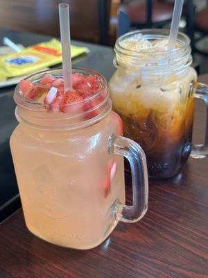 Mama's Crawfish and Seafood House by null