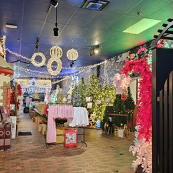 Christmas Place Collectible Gallery
