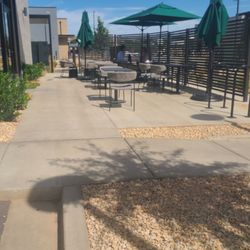 Starbucks - Nice patio