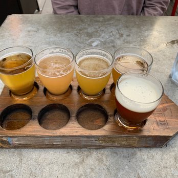 Common Theory - Tasters - Gastropubs Near Me - San Diego, California
