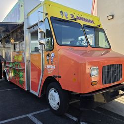 2 Amigos Taco Truck