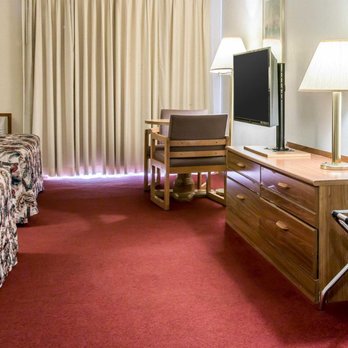 Econo Lodge Lakeshore - Hotels Near Me - Manistique, Michigan Econo Lodge Lakeshore - Hotels Near Me - Manistique, Michigan