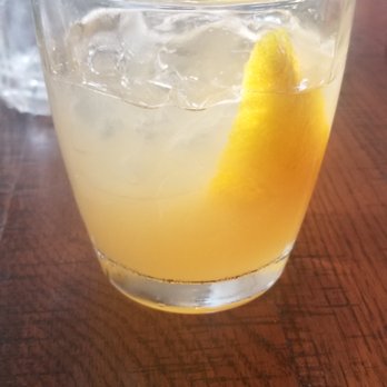 Paddlefish - Mayan Empress - Santa Teresa Anejo Rum, passion fruit, pineapple juice, fresh lemon - Seafood Near Me - Orlando, Florida Paddlefish - Mayan Empress - Santa Teresa Anejo Rum, passion fruit, pineapple juice, fresh lemon - Seafood Near Me - Orlando, Florida