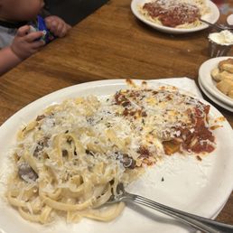 Classic Fettuccine Alfredo