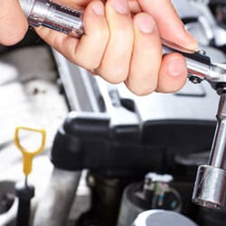 Derrick's Mobile Auto Repair - ASE Certified...