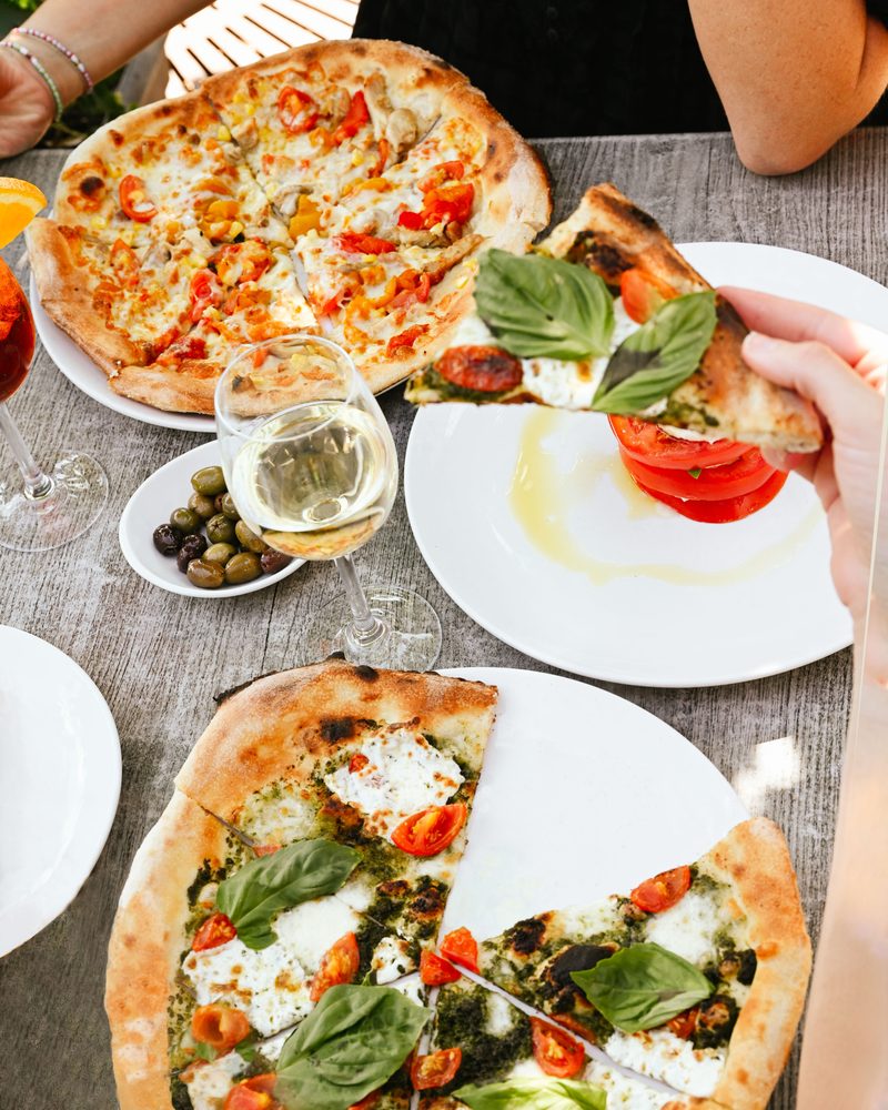 Social spots from Napolese Pizzeria