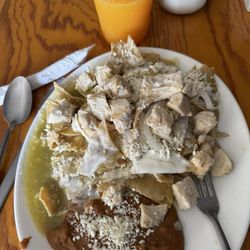 El Rincón Chilango - Chilaquiles verde with chicken and fresh squeezed orange juice.