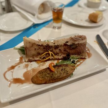 Commander's Palace - Bone marrow - Cajun/Creole Near Me - New Orleans, Louisiana Commander's Palace - Bone marrow - Cajun/Creole Near Me - New Orleans, Louisiana