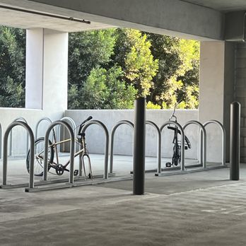 Vora Mission Valley - Feel like I live in Compton or something, bikes with missing tires all over the property. Gives it a ghetto look and feel. - Apartments Near Me - San Diego, California Vora Mission Valley - Feel like I live in Compton or something, bikes with missing tires all over the property. Gives it a ghetto look and feel. - Apartments Near Me - San Diego, California