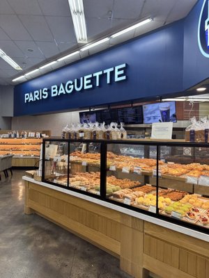 Paris Baguette by null
