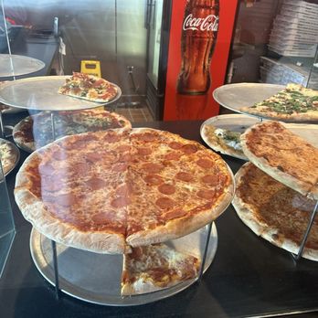 Emiliano’s Pizzeria - Pizza - Pizza Near Me - Magnolia, Texas Emiliano’s Pizzeria - Pizza - Pizza Near Me - Magnolia, Texas