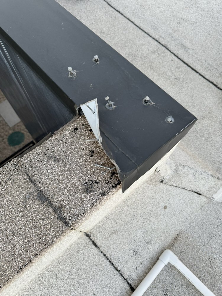 Slide of Horacio’s Roofing