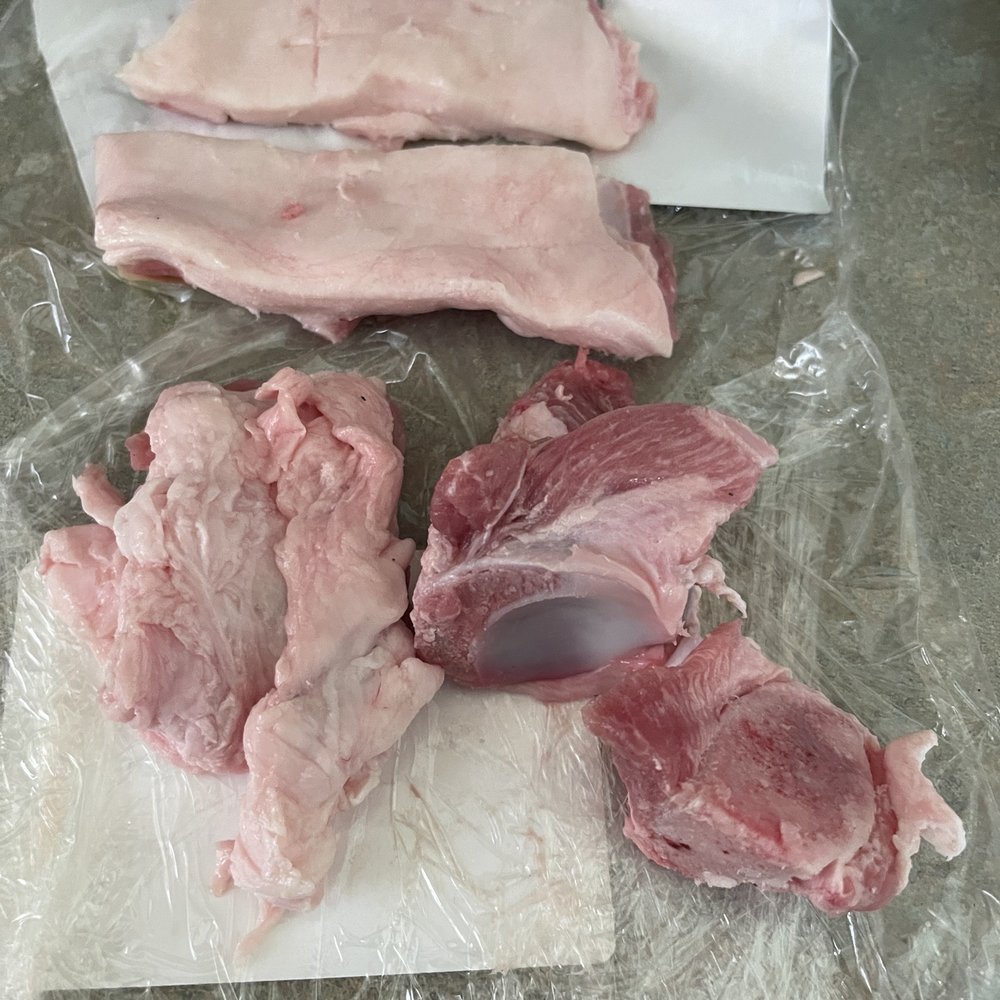Fat slabs in the left, bones on the right Fat slabs in the left, bones on the right