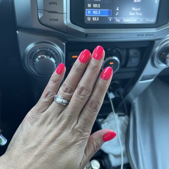 Noir Nail Bar - Loving the color and the shine - Nail Salons Near Me - Leander, Texas Noir Nail Bar - Loving the color and the shine - Nail Salons Near Me - Leander, Texas