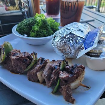 Laux Brickhouse Grille - Beef kabob - American Near Me - Bethalto, Illinois