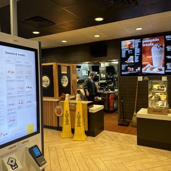 McDonald's - Fast Food Near Me - Oakhurst, California McDonald's - Fast Food Near Me - Oakhurst, California