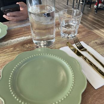 Kin Phed - Table setting - Thai Near Me - Livermore, California