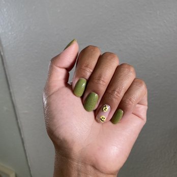 Bare Method Studio - Gel manicure with accent design. - Nail Technicians Near Me - Culver City, California Bare Method Studio - Gel manicure with accent design. - Nail Technicians Near Me - Culver City, California