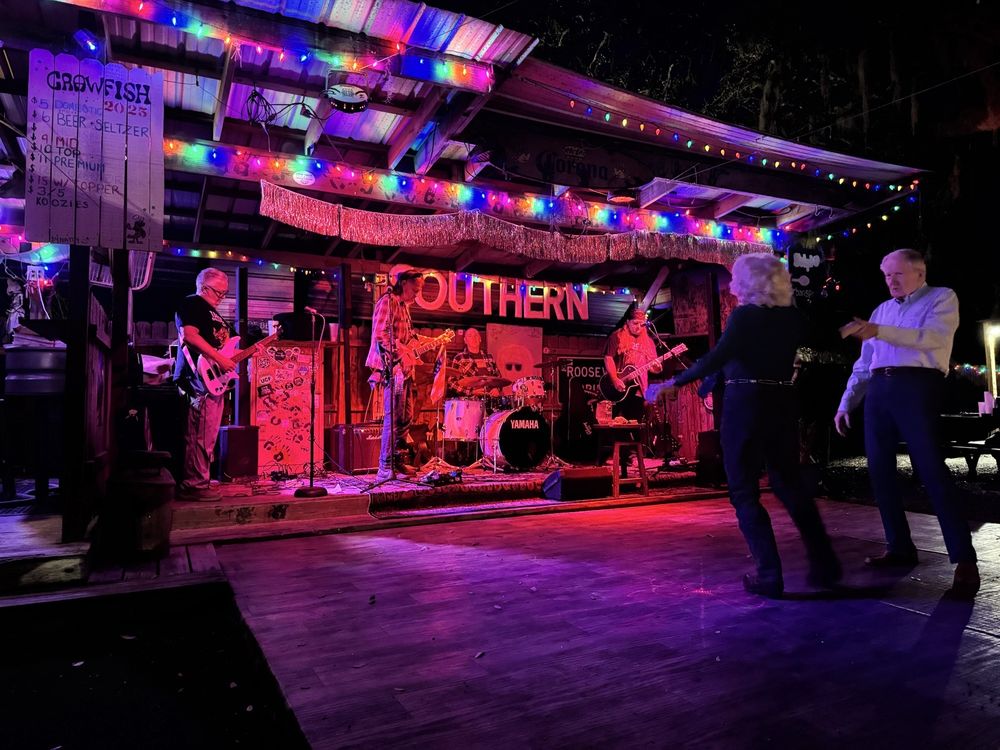 Captain Stan's Smokehouse Logo