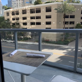 Hyatt Centric Brickell Miami - Patio for eating - Hotels Near Me - Miami, Florida Hyatt Centric Brickell Miami - Patio for eating - Hotels Near Me - Miami, Florida