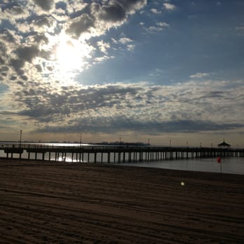 Midland Beach - Early morning at the Fishing pier - Beaches Near Me - Staten Island, New York