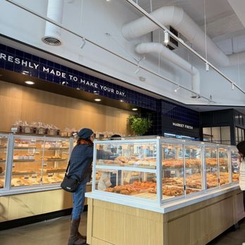 Paris Baguette - Bakeries Near Me - San Mateo, California Paris Baguette - Bakeries Near Me - San Mateo, California