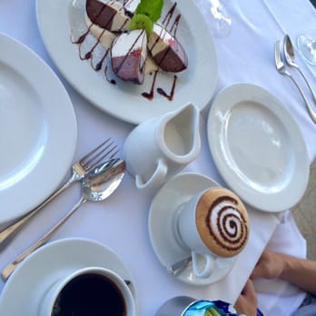 Il Gabbiano - Dessert with after meal drinks! Gelato - Italian Near Me - Miami, Florida Il Gabbiano - Dessert with after meal drinks! Gelato - Italian Near Me - Miami, Florida