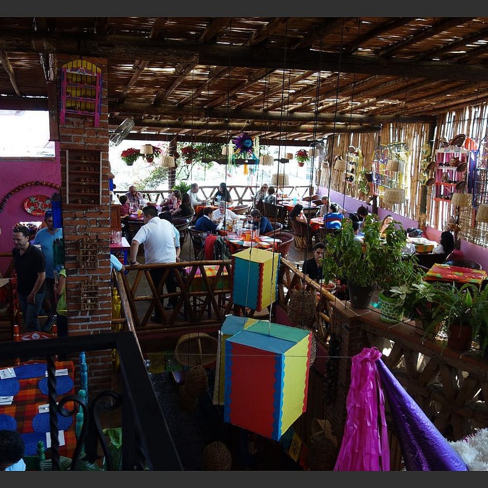 Los Colorines - Beautiful interior - Mexican Near Me - Tepoztlán, MOR Los Colorines - Beautiful interior - Mexican Near Me - Tepoztlán, MOR