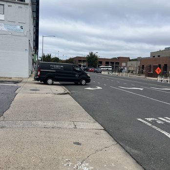 Flavorture - Van with employee yelling expletives at pedestrians - Bars Near Me - Washington, DC, District of Columbia